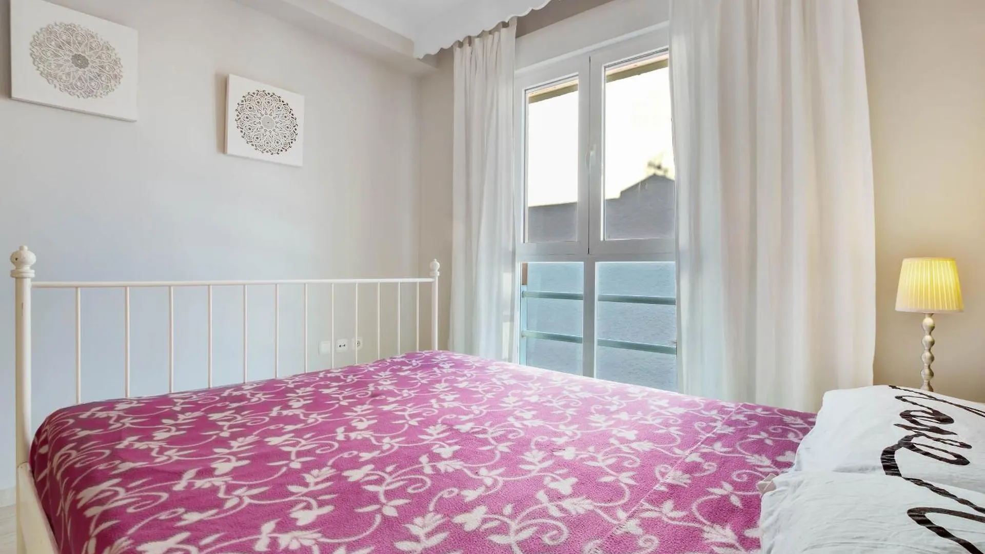 Piso A 10 Minutos Del Centro Apartment Malaga 0*,